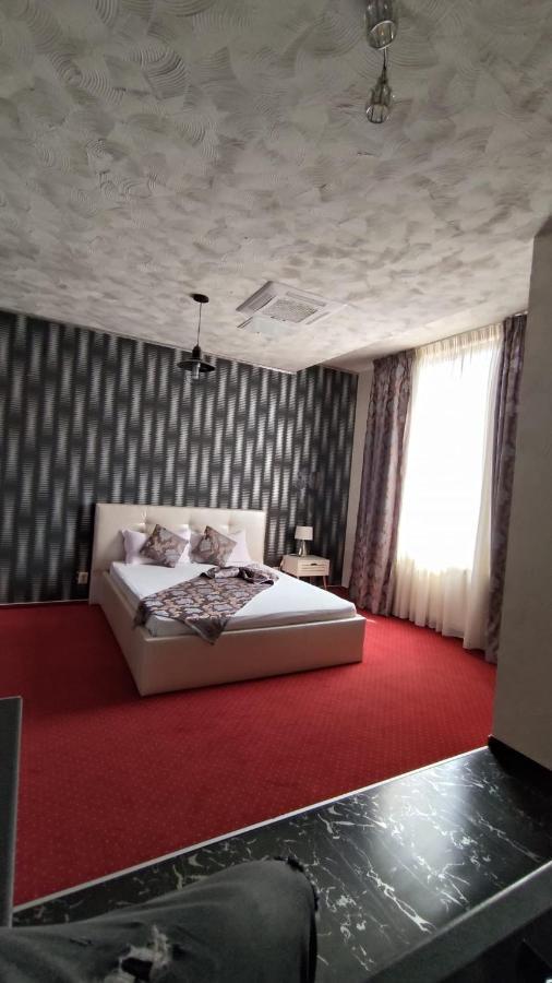 Militari Residence Hotel Chiajna 외부 사진